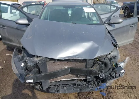 2018 Hyundai Elantra Se z USA, uszkodzony, nr VIN 5NPD74LF3JH274558